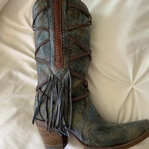 Corral boots